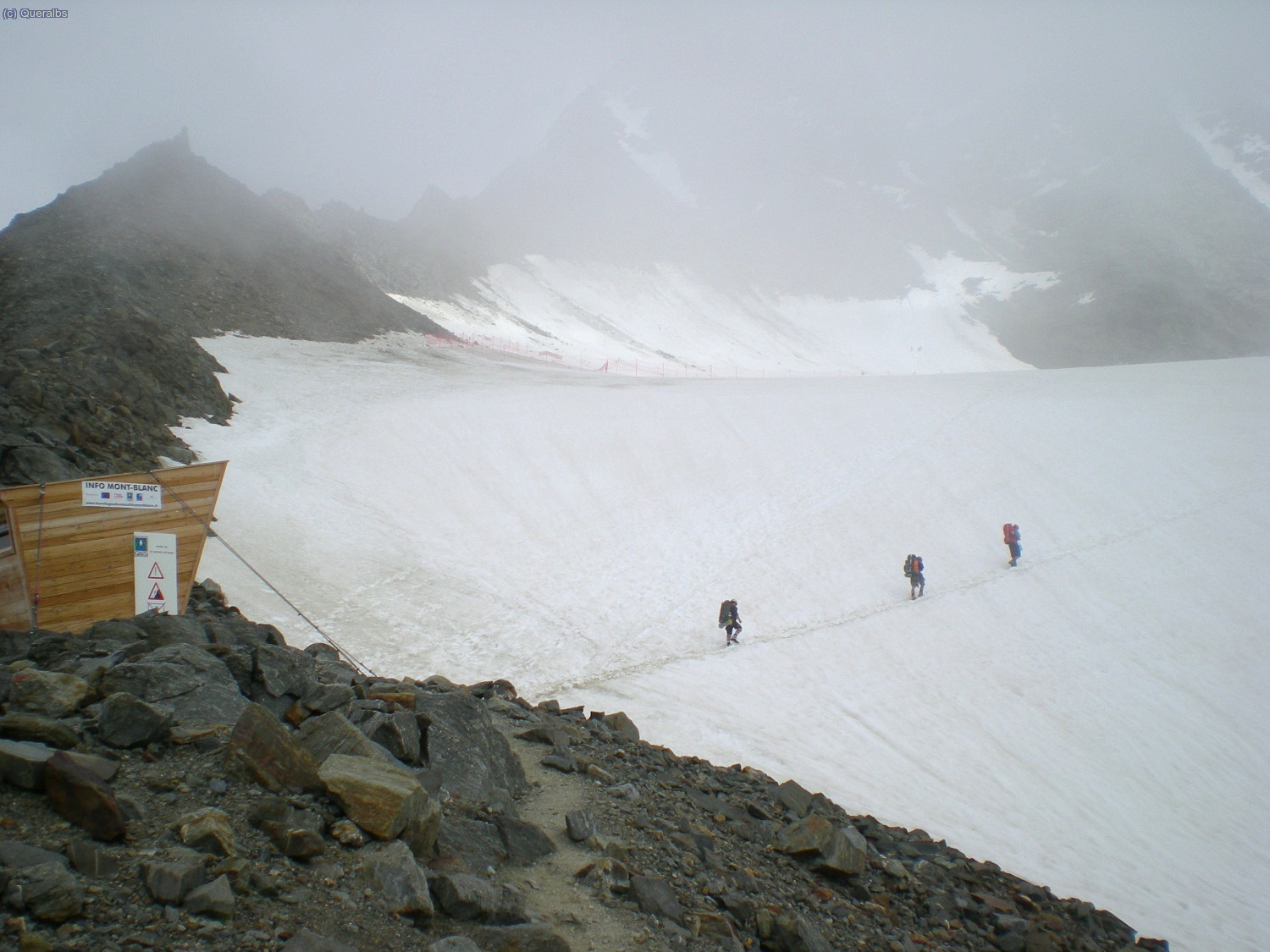 Arribada a la glacera de Tête Rousse.