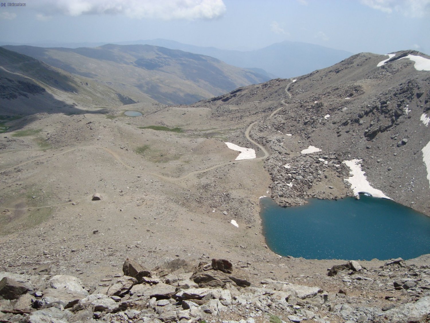 Bajando a la Laguna y al Refugio de la Caldera 3050 mts