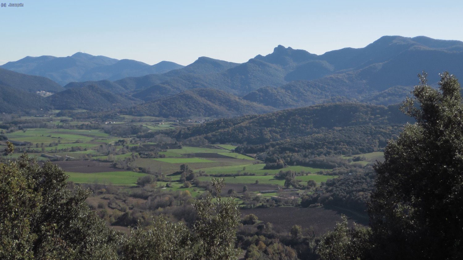 Vistas de la Sierra de Les Finestres desde el Puig de Gadomar
