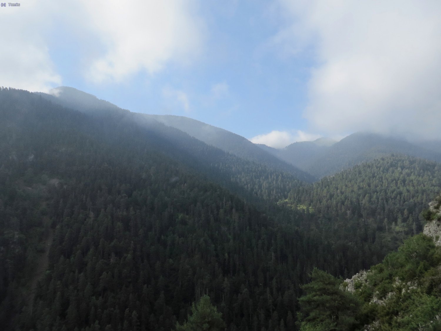 Vistas a la Sierra de Moixeró desde el Serrat de Les Esposes