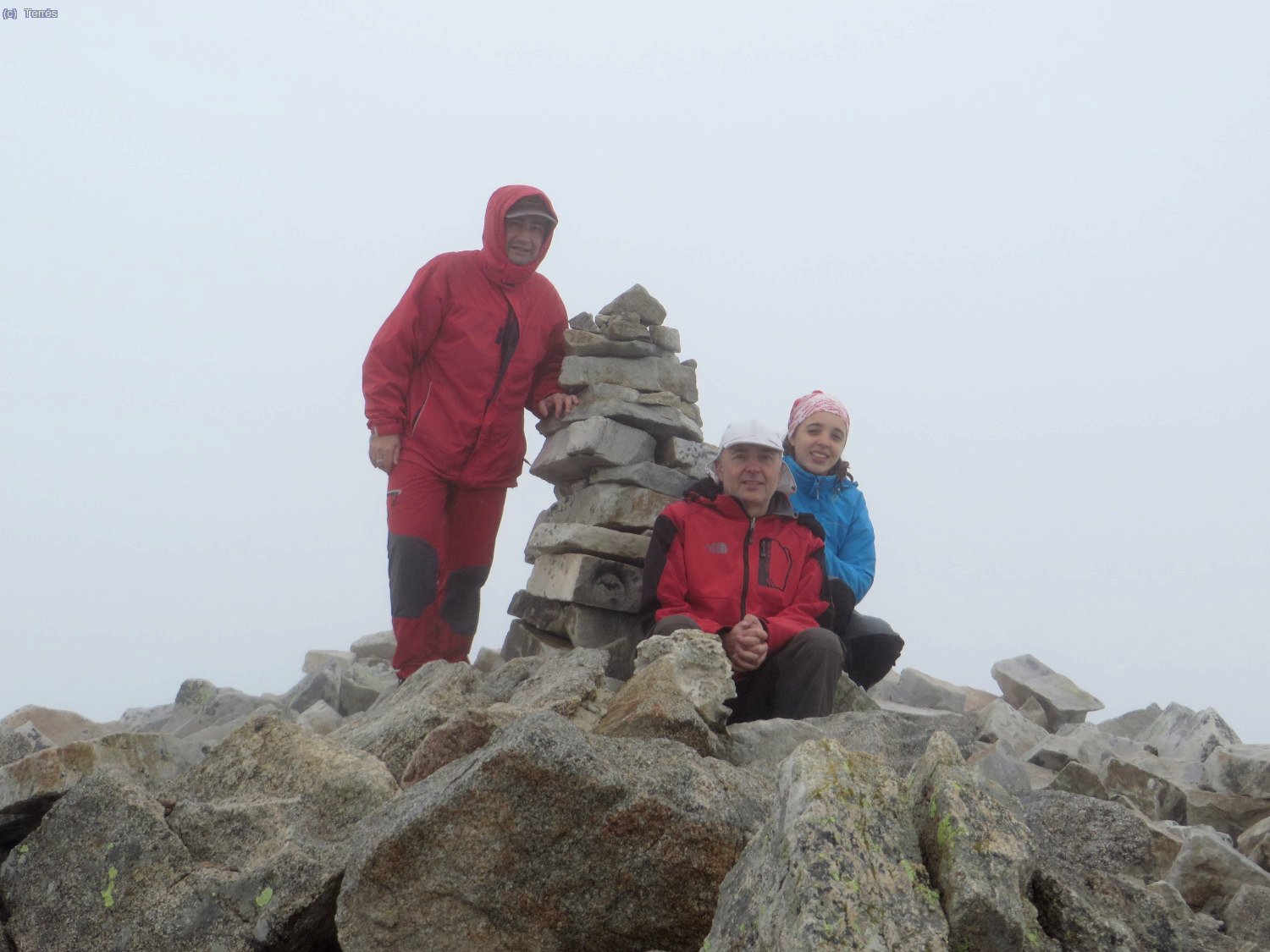 Joaquín, Jordi y Gisela en la cima del Punta Alta