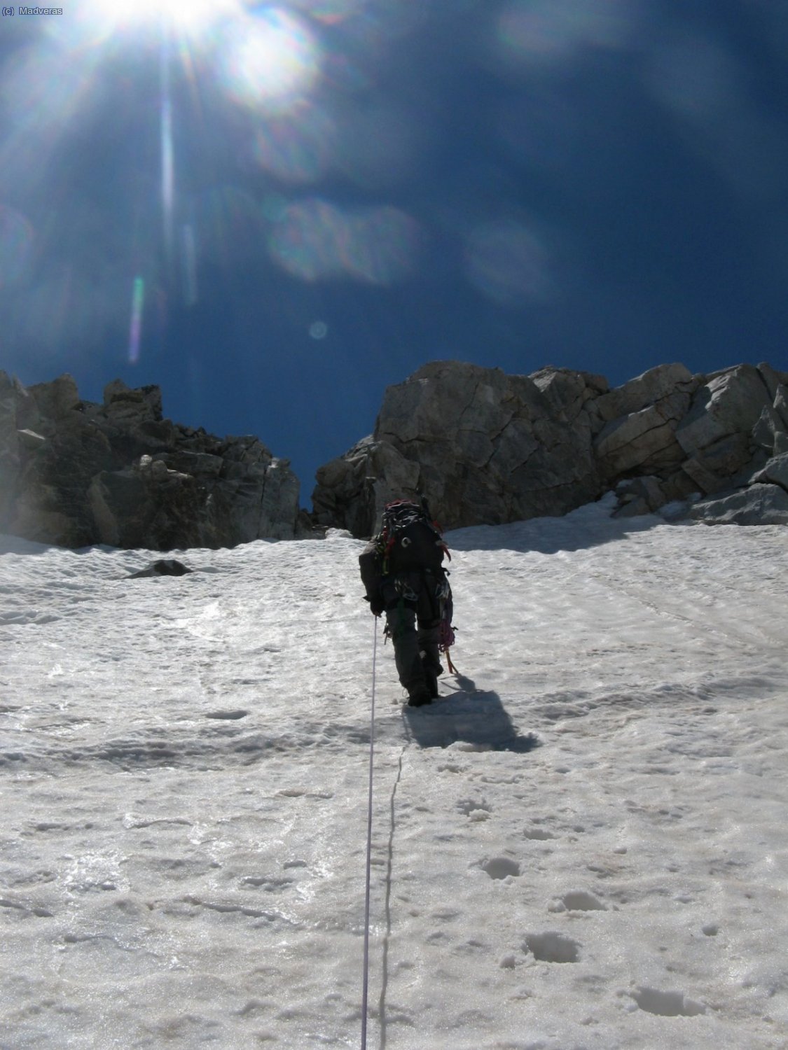 ... y rapidamente volvemos al filo de la cresta