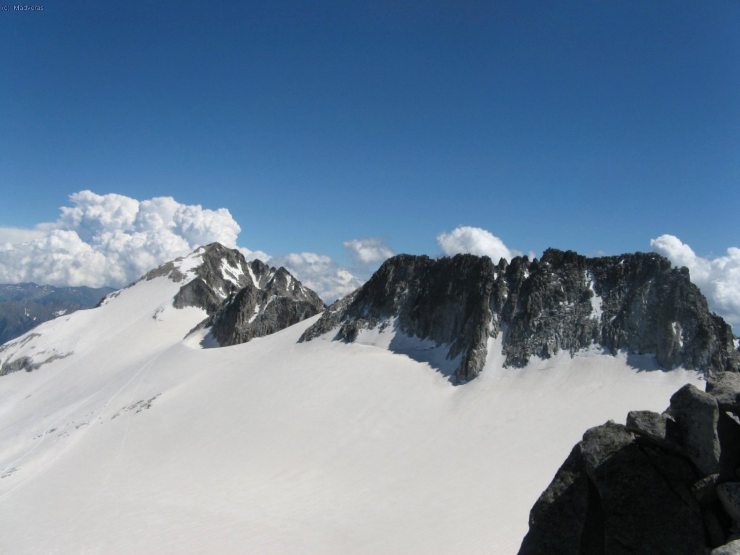 El aneto desde la cima de la Maladeta