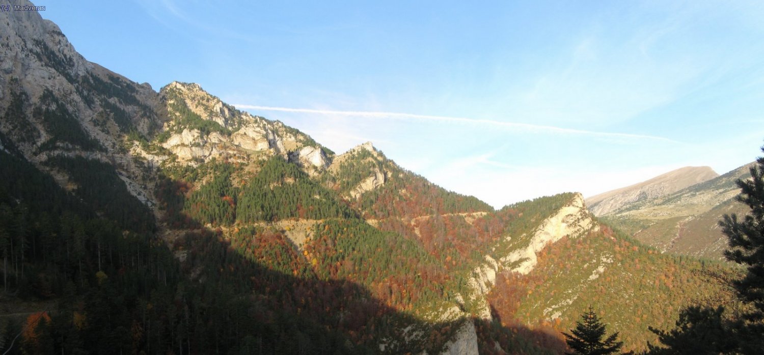 La pista inacabable que porta al Collel