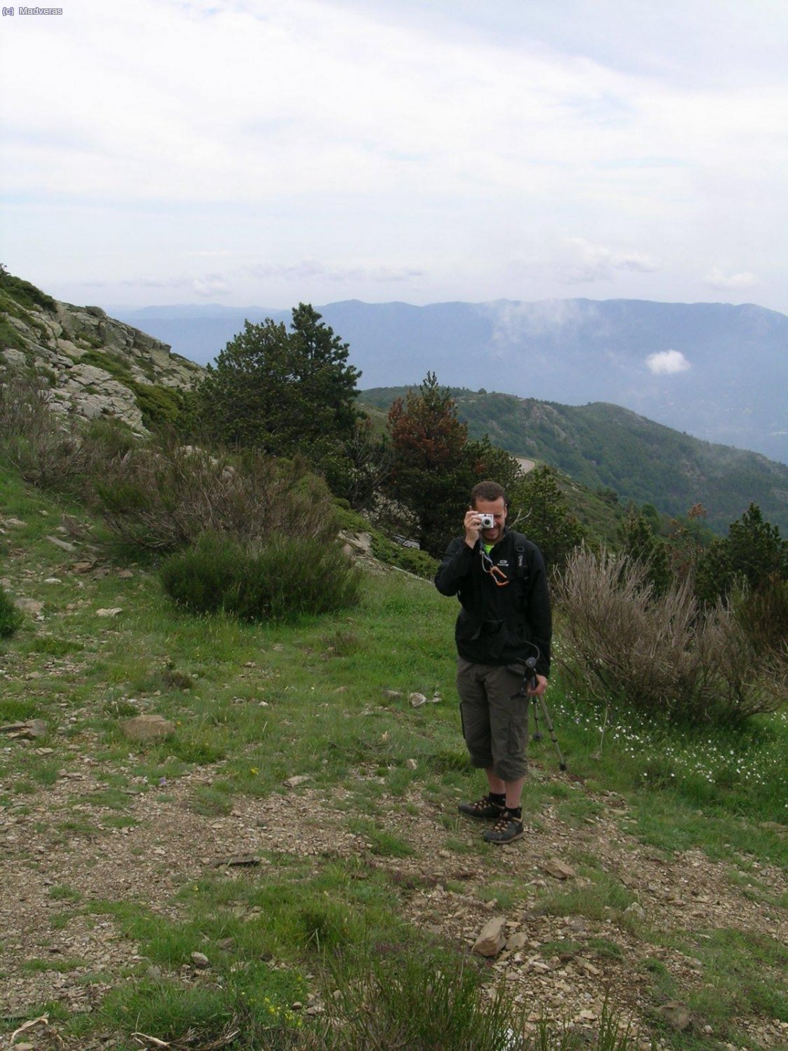 Haciendole una foto a mi padre .. si, y mi padre tambi&eacute;n me hacia una foto.