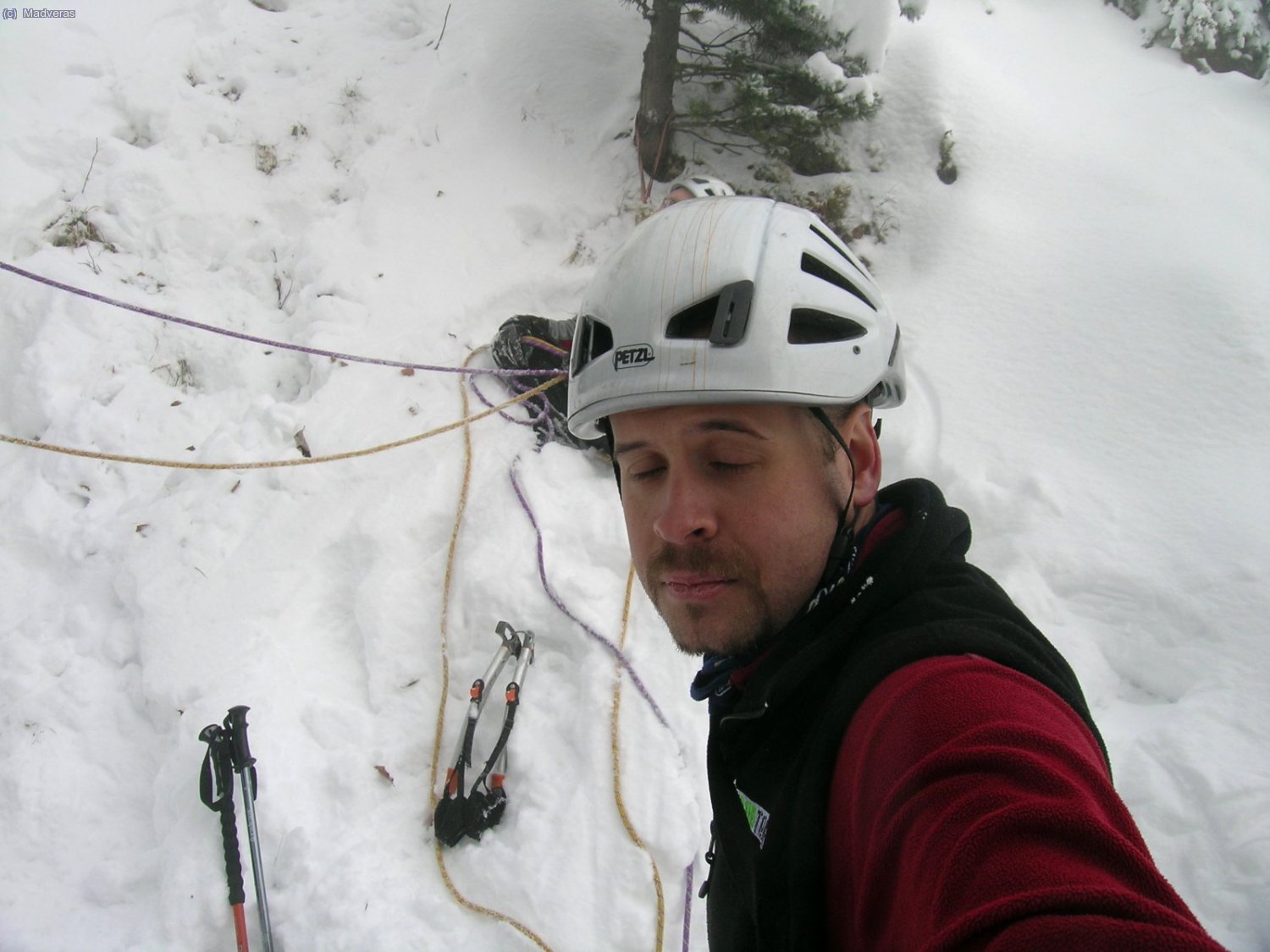 Ala, un ABT y con los ojos cerraus