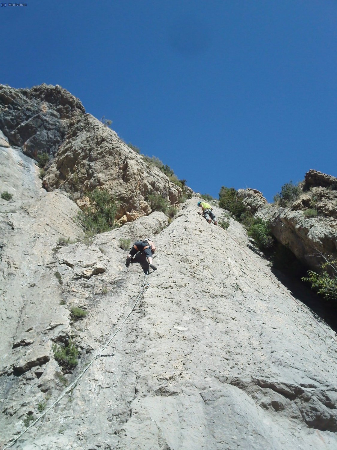 unos metrillos m&aacute;s... ummpppfff