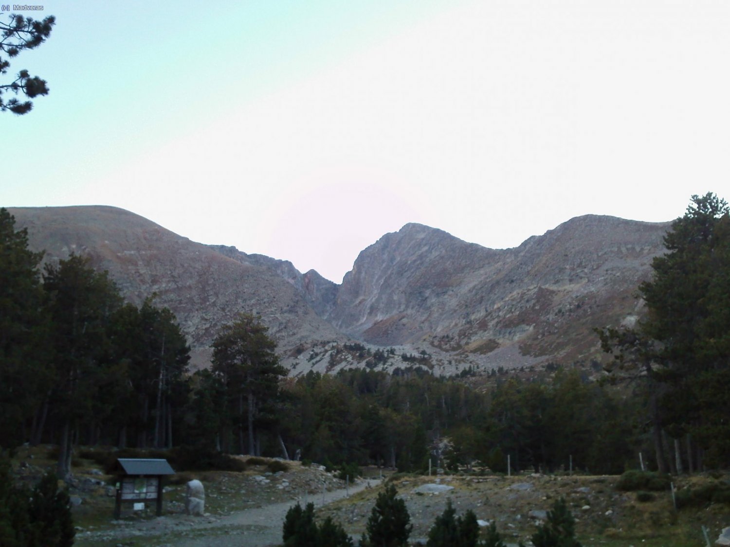Desde el refugio de Cortalets vemos nuestro objetivo del d&iacute;a siguiente