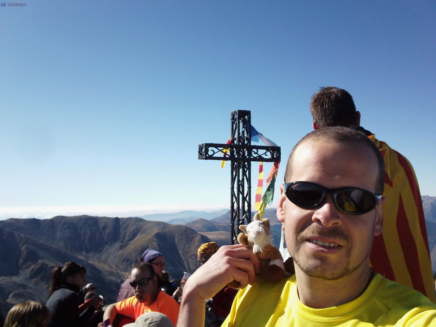 RETO CONSEGUIDO!!!!! a nivel personal, y de mi pierna, conseguir llegar a cima represent&oacute; un gran hito. Poco a poco volver&eacute; a ser el que era :__)