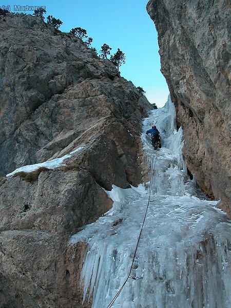 Columna verdet: Julito también abrió... y era su primer dia de hielo!!!