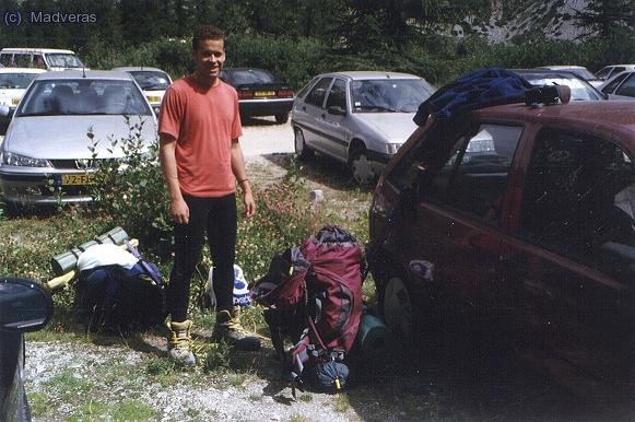 MadVeras ja al cotxe y amb tot l&acute;escampall. Fi de la primara part.
MadVeras ja al cotxe y amb tot l&acute;escampall. Fi de la primara part. Ara toca anar cap a Chamonix.