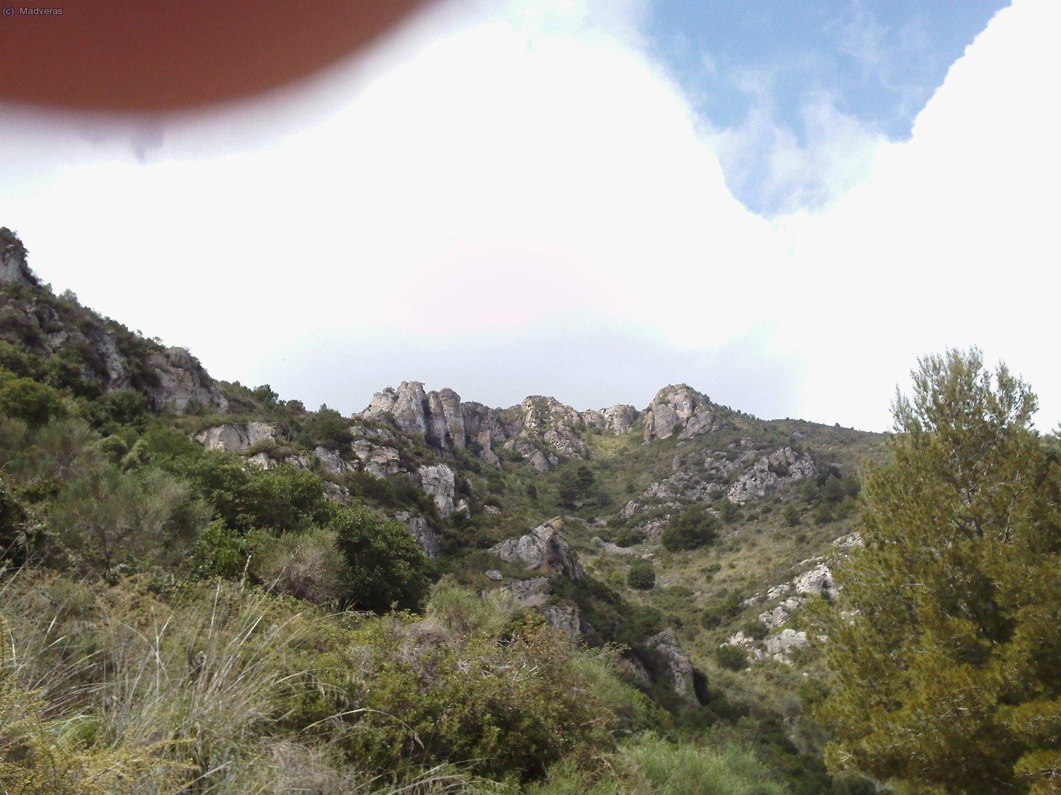 Les Agulles, m&aacute;s de cerca, ya llegando a la Clota 