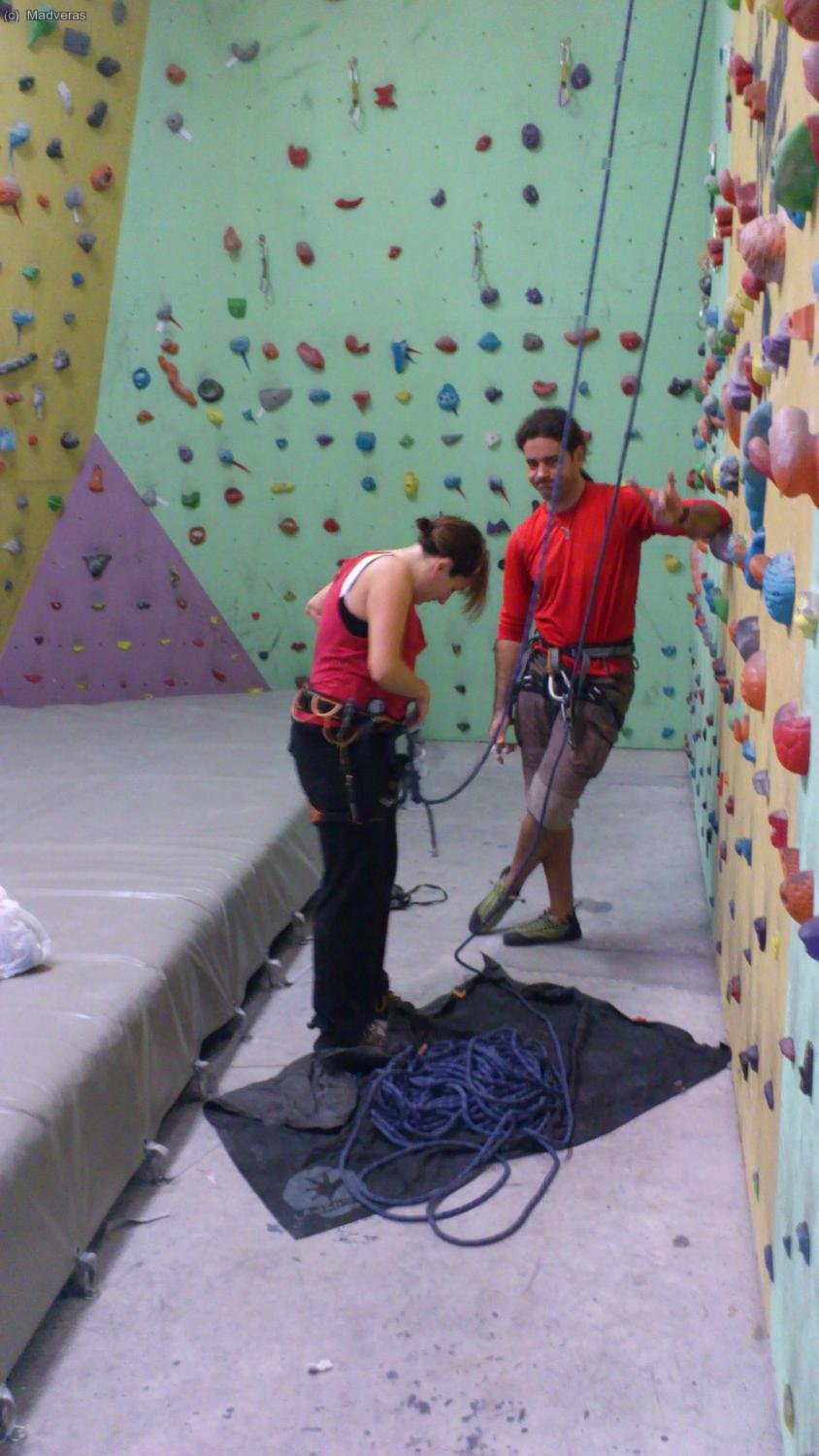Ampa preparandose para estrenarse en esto que llaman escalada jejejeje