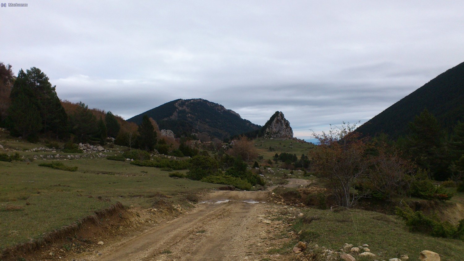Arrivem al poble abandonat de Peguera 