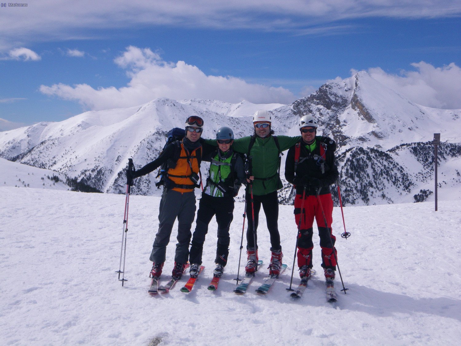 Foto de grup a Mentet (Torcuatro, Silvieta, Magh i Madveras)