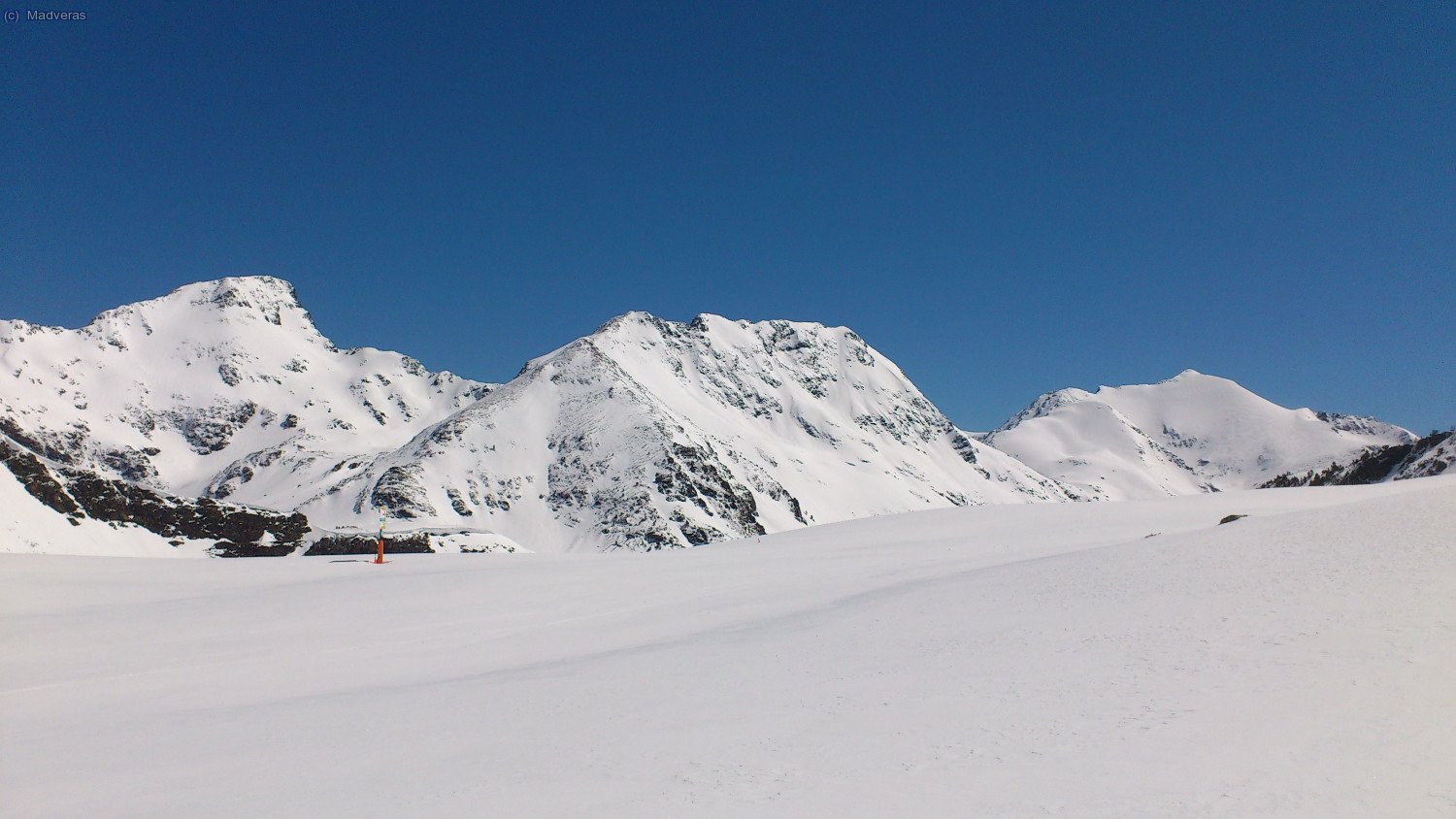 Tristaina a la Izquierda y Fontblanca a la derecha