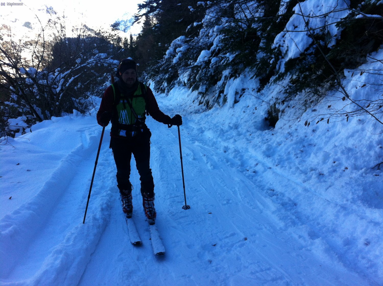 Comencem a foquejar per la pista, des de Betren 