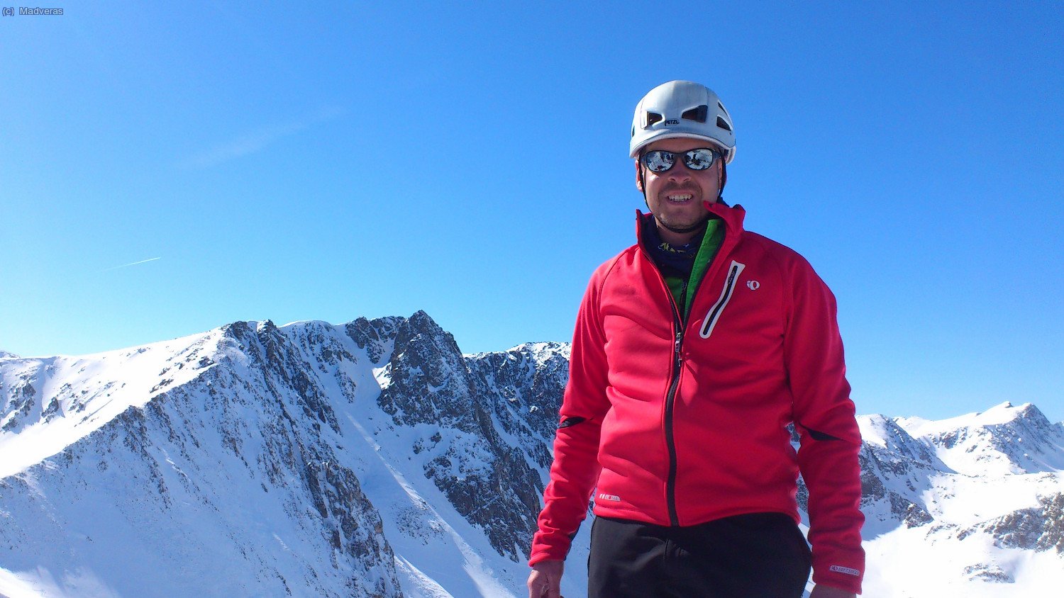 Foto de cim... :) .. no no.. no es panxeta, es el arva sota la jaqueta xDDD