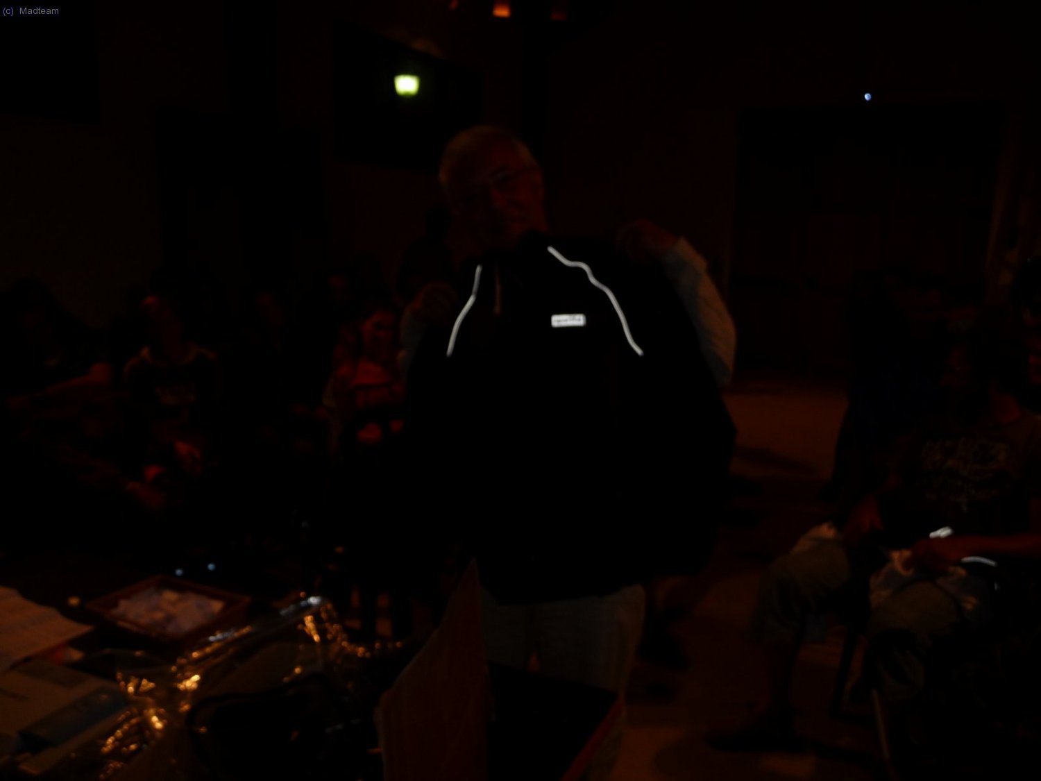 Tonimd con una chaqueta sportful