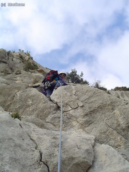 Trabalón abriendo el tercer largo