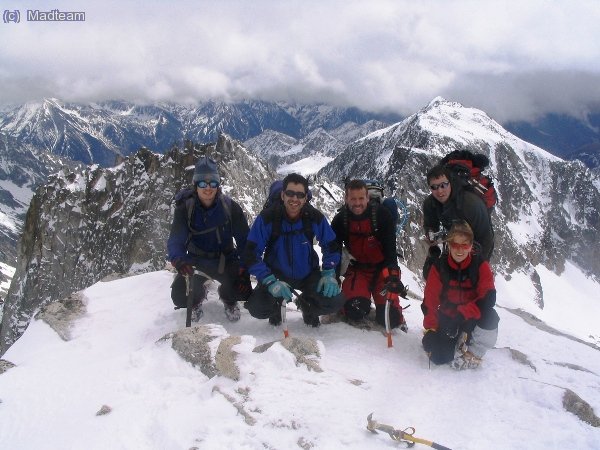 Cima del Tempestades.
Fern, Manolito, Madveras, Kanon y Aretha (delante)