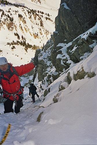 Jordi (spock) i Sergi en medio del corredor. foto: MADVERAS