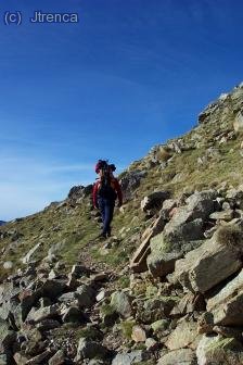 por que habré cargado tanto la mochila...