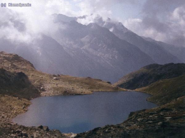 Lago de gorgutes visto desde el puerto de la Glera
