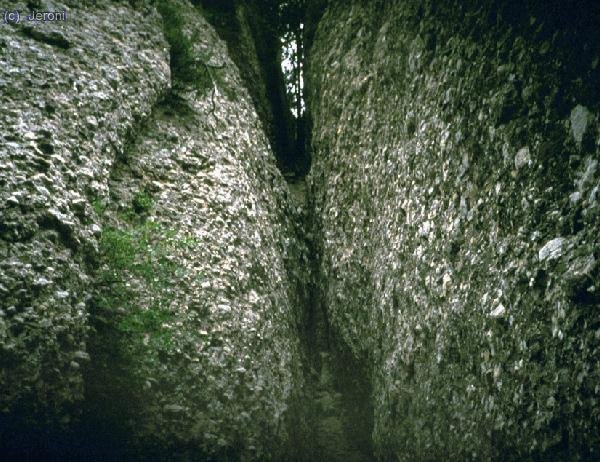 Canal de bajada (se destrepa en chimenea)