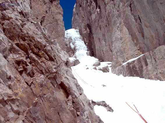 Salida hacia el rapel equipado que va a la Canal sabat