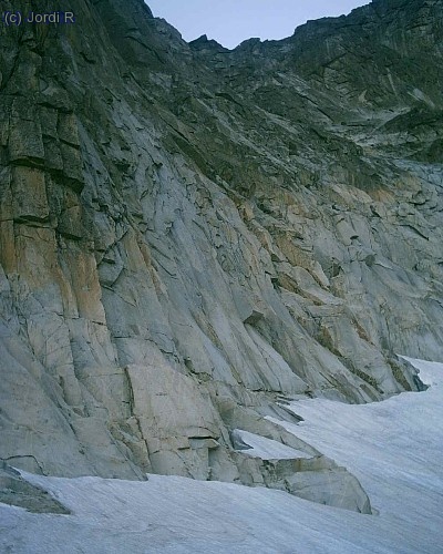 principi via pel costat dret del sostre...