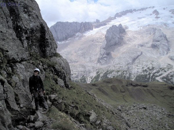Toda la ferrata tendremos como fondo la Marmolada