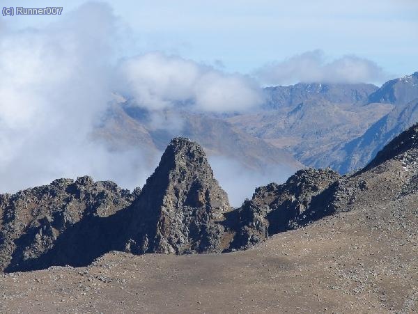 Roc Colom desde Bony del manyer. ( foto amb tele )