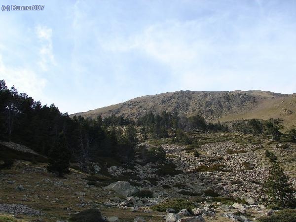 Direccio al cotxe , es veu part del recorregut . Son 1200 mts desnivell ,15 km recorregut ,  7 hores parades incloses.