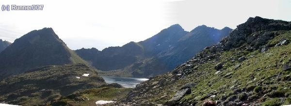 Al arribar al Port , la els ulls s´omplen de colors ,muntanyes , i llacs .