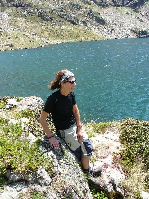 Despres de la suada , una estona de repos a la vora del Estany ¡