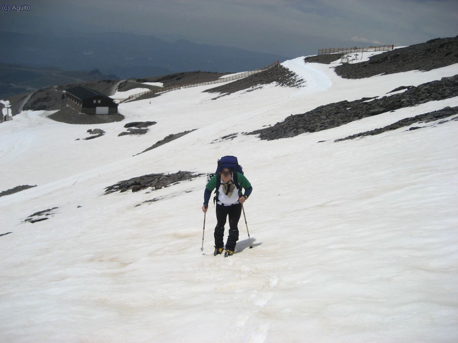 Subida al collado del Veleta desde la Olla de Mora. Las pistas de sky estaban en unas condiciones increibles