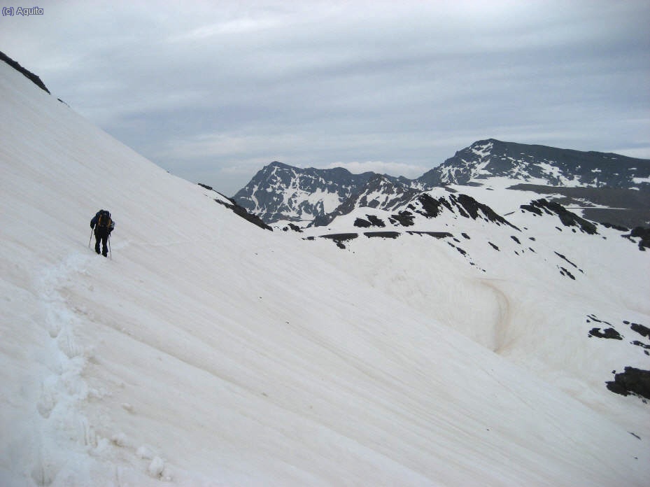 Flanqueando antes Mulhacen y Alcazaba