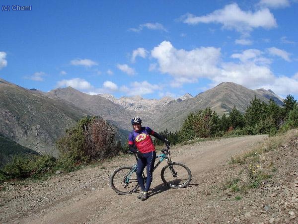 Subida al Coll del Triador con vistas a la Vall Fosca