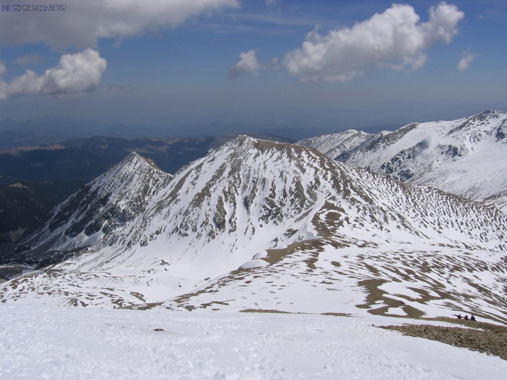 Bajando hacia el Coll de la Marrana.