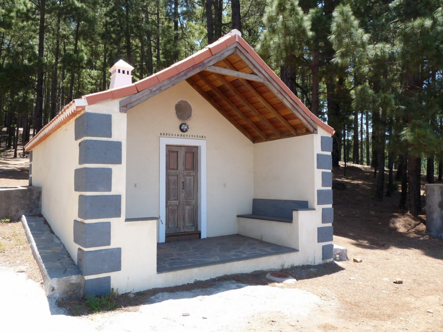 Refugi de Tinizara (tancat), prop de Tinizara