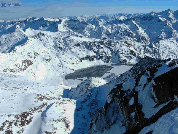 El llac, des del cim, a 2852m