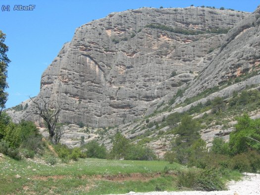 La roca Dreta, ja de camí d´Arnes a Beseit
