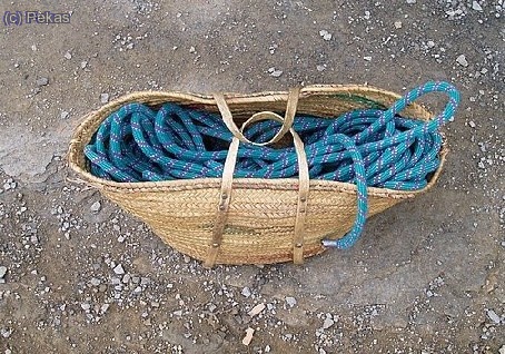 La mejor bolsa porta cuerdas... (con permiso de la que tiene Félix... ) :-))))