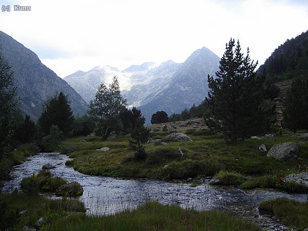 Primeros pasos de la Noguera Ribagor&ccedil;ana en llano, en la parte baja de la Vall de Molieres