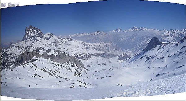 Y esto se hab&iacute;a colao... una guarripanoramica de lo que se ve&iacute;a desde la cima del Canal Roya. Est&aacute; cutretuneada y se nota...  :) Ea, hasta luego!