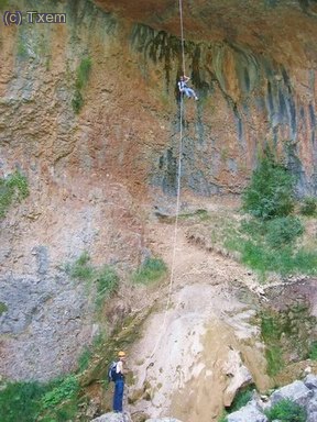 Colgando de la cuerda...