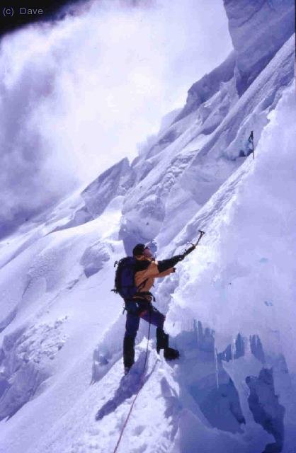 Mega-grieta y megarampa a 5900 m en el Copa...los nubarrones empiezan a crecer...vamos pabajo!!! :-S