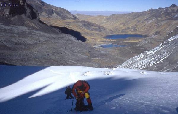 Parriba!! Chiar Khota detrás.