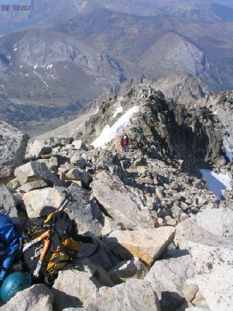 Vista del ultimo tramo de cresta desde la cima del Aneto
